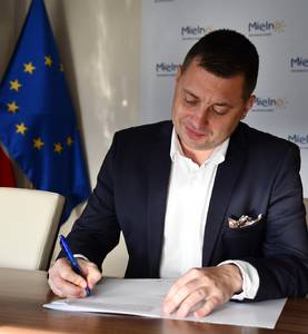 Rozbudowa Centrum Przesiadkowego w Mielnie - umowa podpisana